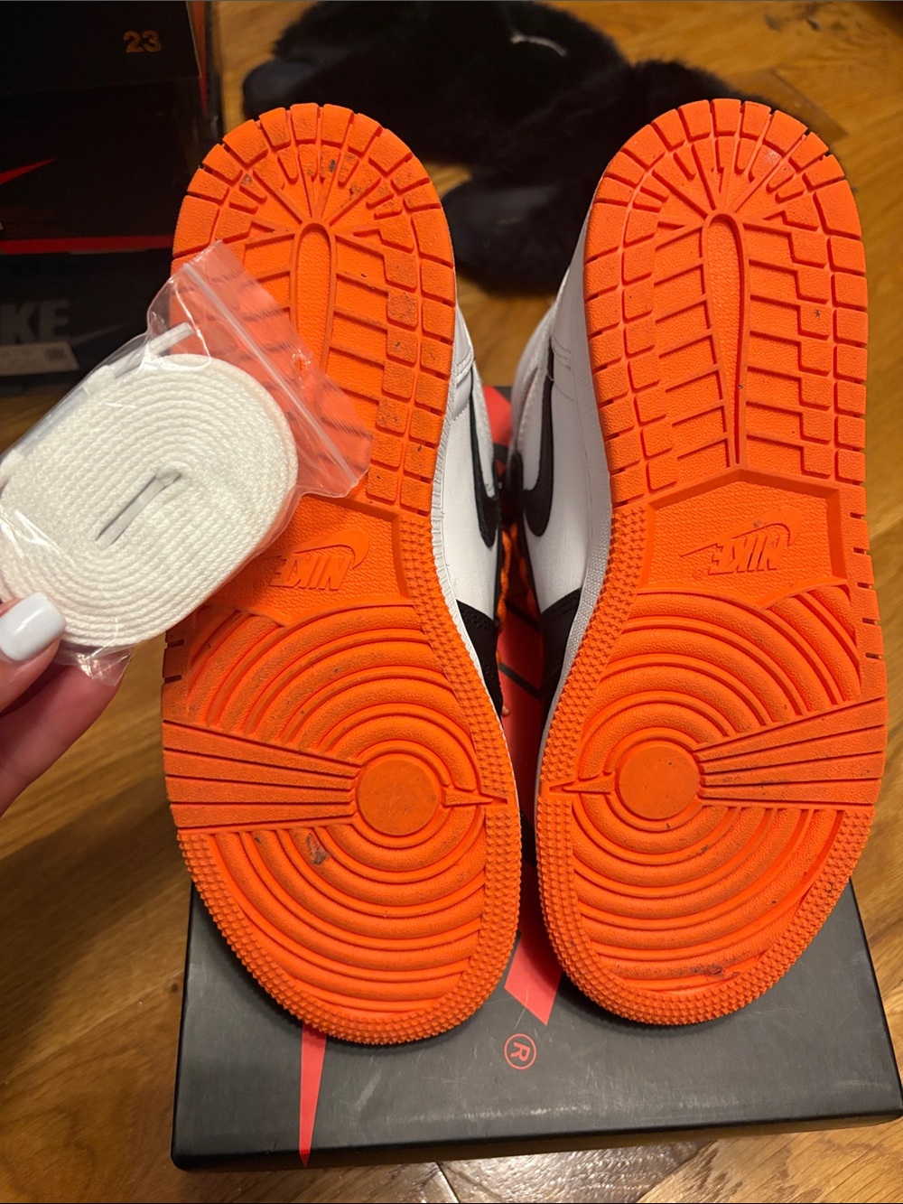 Electric Orange 1’s - Picture 3 of 3